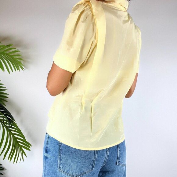 Vintage Y2K Yellow Cottagecore Fitted Button Up Short Sleeve Blouse / Size: 1 - Picture 2 of 4